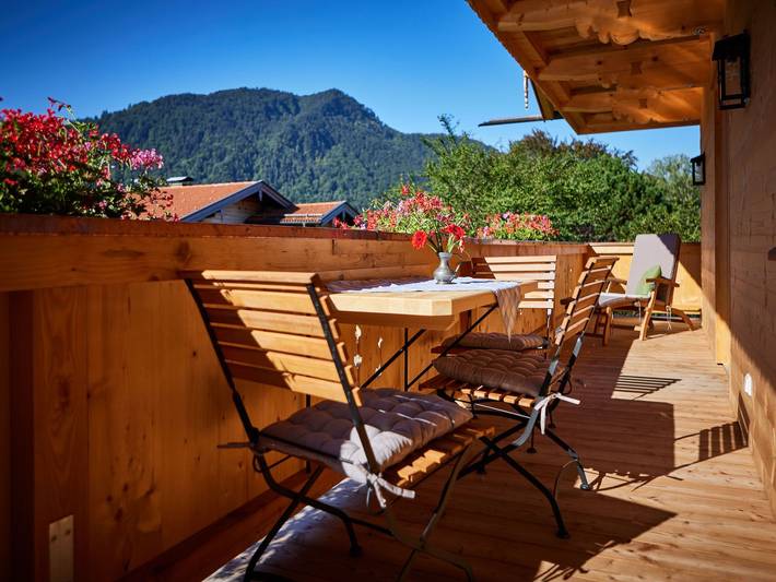 Ganze Ferienwohnung, Ferienwohnungen Bergbleamal - Ferienwohnung 6 Kohlröserl Balkon in Rottach-Egern, Bayerische Alpen