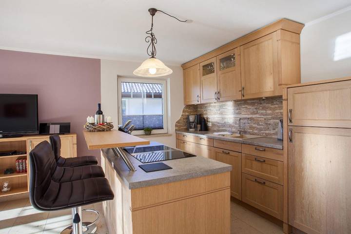 Ferienwohnung für 4 Personen, mit Balkon in den Ammergauer Alpen - 2