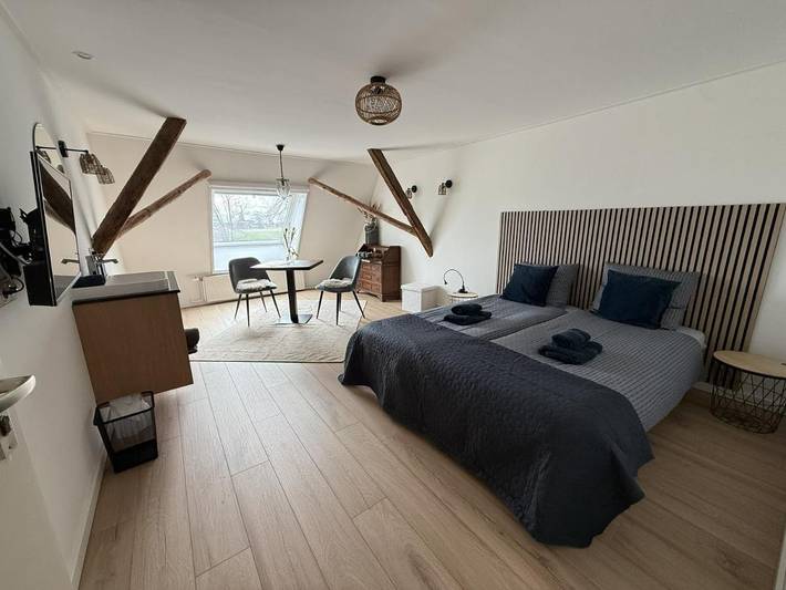 Chambre d’hôte pour 2 personnes, avec jardin ainsi que sauna et vue dans Frise - 2
