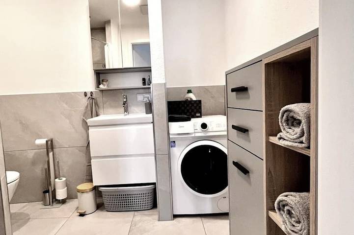 Ganze Wohnung, Luxuriöse 2 Zimmerwohnung im Herzen von Fellbach in Fellbach, Rems-Murr-Kreis