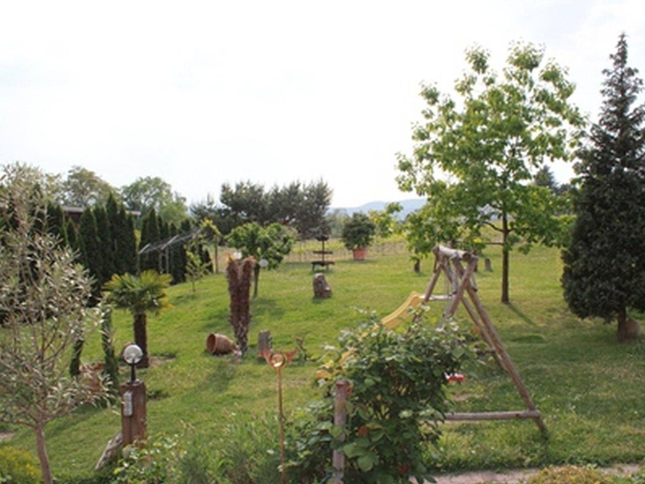 Ganze Ferienwohnung, An der Bach - Weingut/Fewo's, Fam. Kohl - Isenach in Pfälzer Rheinebene