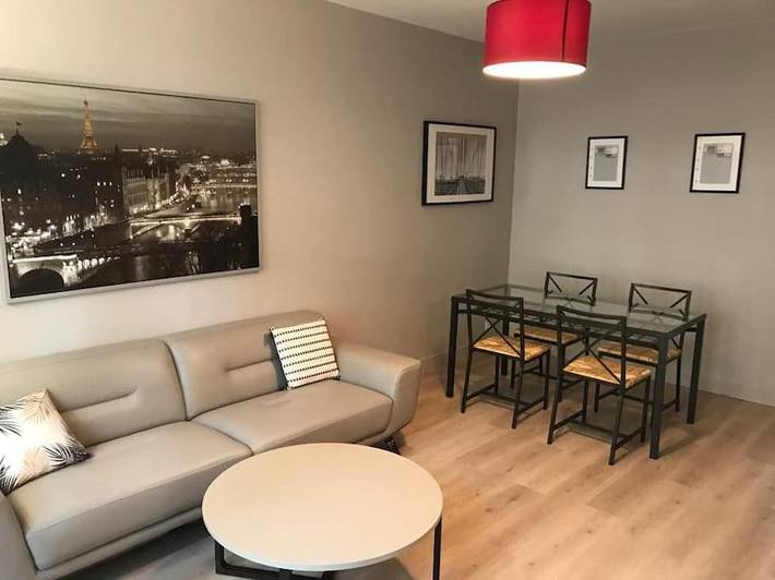 Villa pour 4 personnes, avec balcon ainsi que jardin et vue