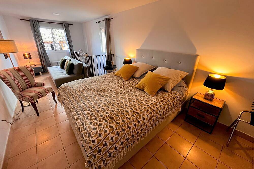 Casa Limon, boutique Bed & Breakfast, adults only, near Malaga. in Alhaurín el Grande, Málaga Provinz