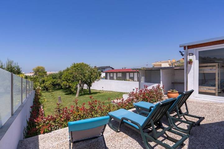 Casa de férias para 8 pessoas, com Terraço e Jardim em Arcozelo