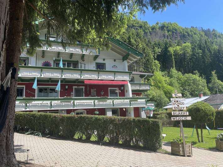 Ferienwohnung für 2 Personen, mit Terrasse und Garten in Stall