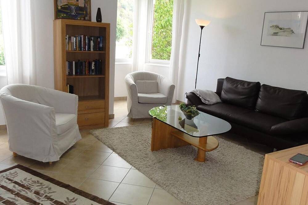 Ganze Wohnung, Ferienwohnung \"Villa Koblenz\" - Ferienwohnung mit Rheinblick in Neuendorf (Koblenz), Koblenz