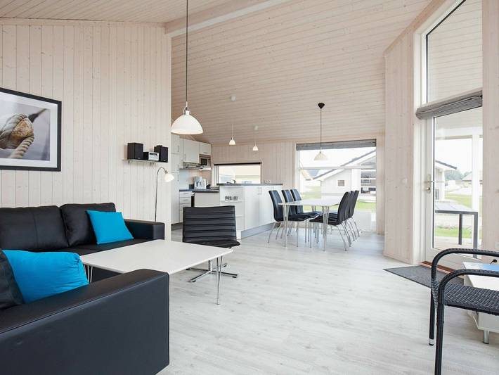 Ferienhaus für 6 Personen, mit Terrasse und Sauna in Großenbrode - 2