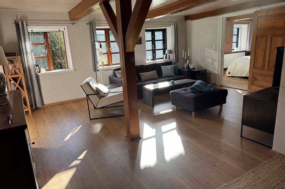 Ganze Wohnung, Hygge Reetdachwohnung nähe Husum (5km) / Friedrichstadt /7km) in Rantrum, Eider-Treene-Sorge