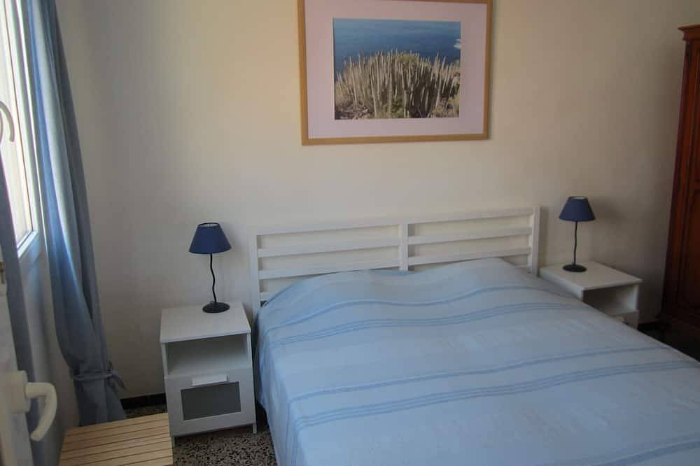 Amplia casa de vacaciones con dos terrazas en el lugar más soleado de la isla in Tazacorte, La Palma Sur