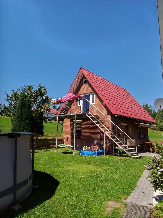 Apartament wakacyjny dla 3 osób, z basen i taras oraz widok w Istebna