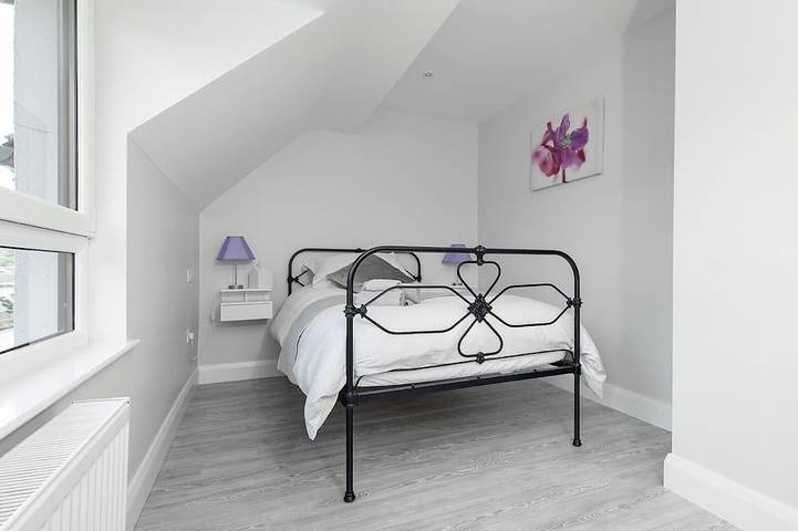 Ganze Wohnung, 3-Apartment-Klassisch-Eigenes Badezimmer-Stadtblick in Newry, Grafschaft Armagh