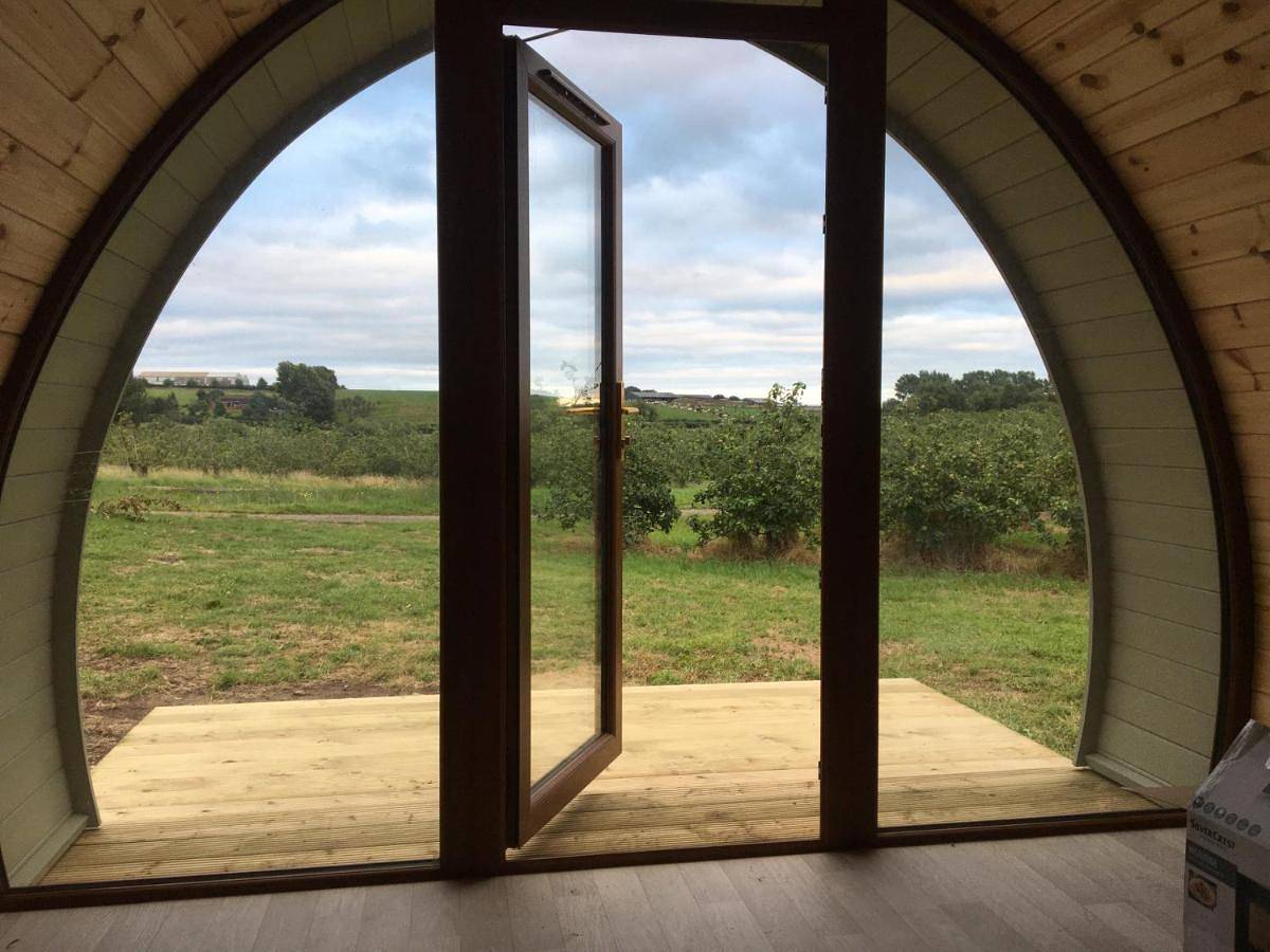 Orchard Luxe Glamping Pod in Grafschaft Armagh