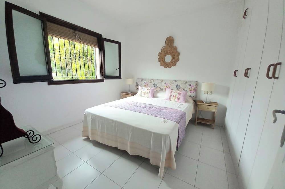 Ganze Wohnung, Disconnect with fabulous ocean views, ideal for families. in Alcanar, Costa Dorada