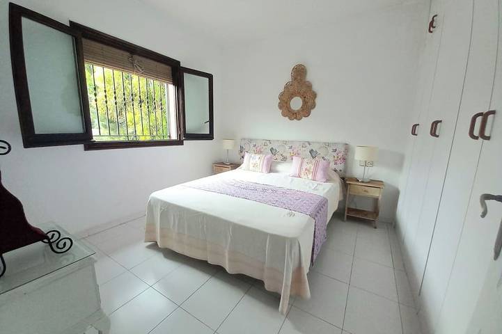 Apartamento entero, Desconecta con fabulosas vistas al mar, ideal para familias in Platja Fonda (Terres de l'Ebre), Alcanar