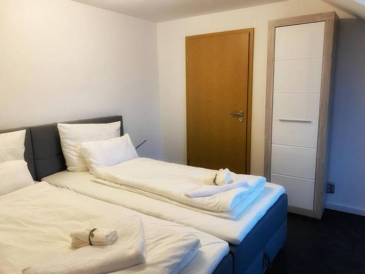 Ferienwohnung für 5 Personen, mit Terrasse und Garten in Bernburg - 3