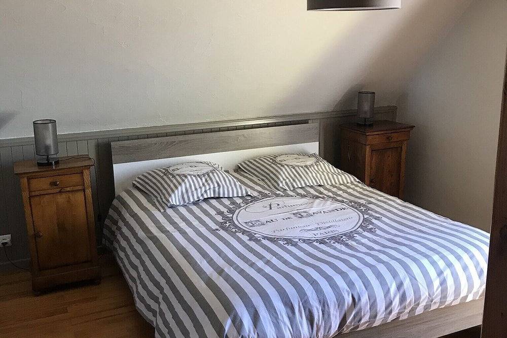 Appartement entier, Alsace gite 3* prox. climatisé jardin balcon piste cyclable petit garage in Oberhergheim, Région de Guebwiller