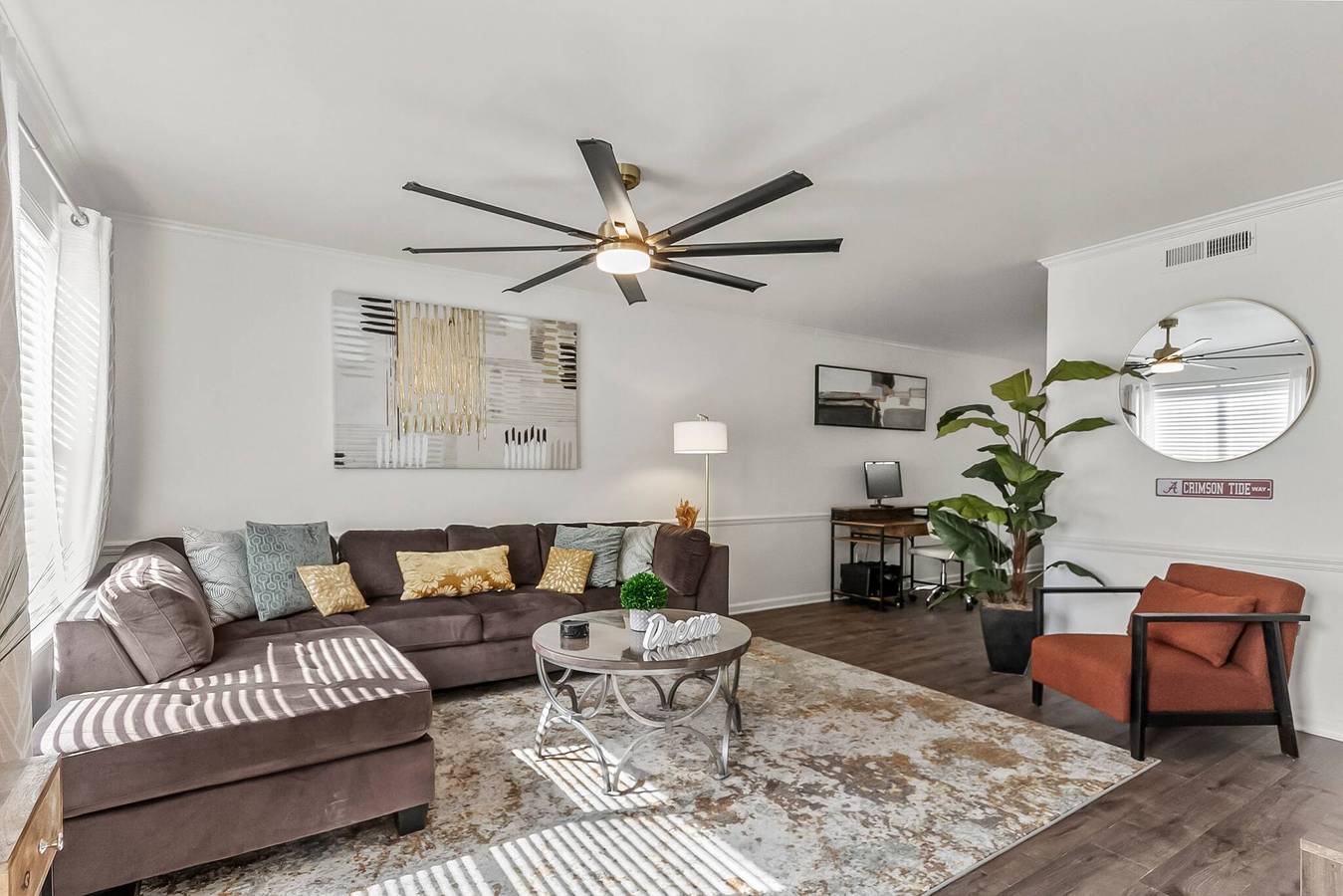 Day Dreamer a minutos del estadio con fogata y estacionamiento in Condado de Tuscaloosa