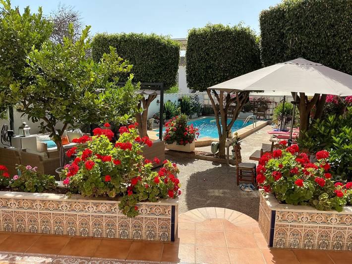 Ferienhaus für 12 Personen, mit Meerblick und Balkon sowie Terrasse und Garten in Roquetas de Mar - 2