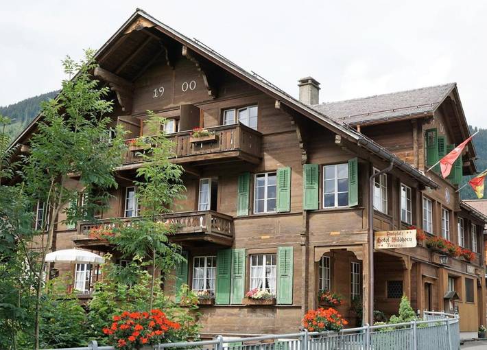 Gîte pour 3 personnes, avec jardin ainsi que balcon et vue dans Lauenen Bei Gstaad