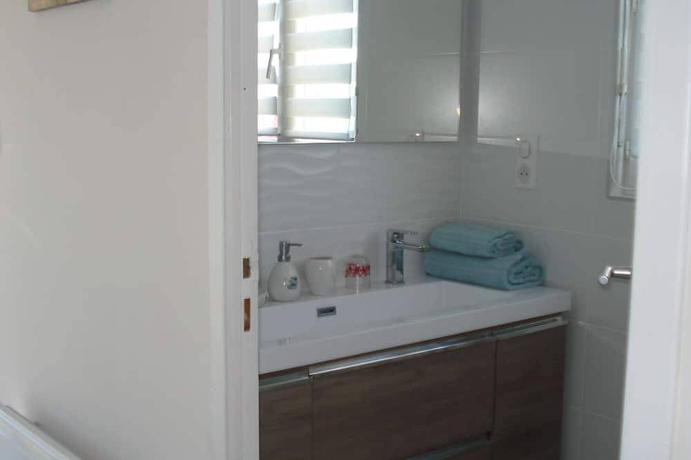 Maisonnette near the beach with garden 3-star rental in Loctudy, Côte de Cornouaille