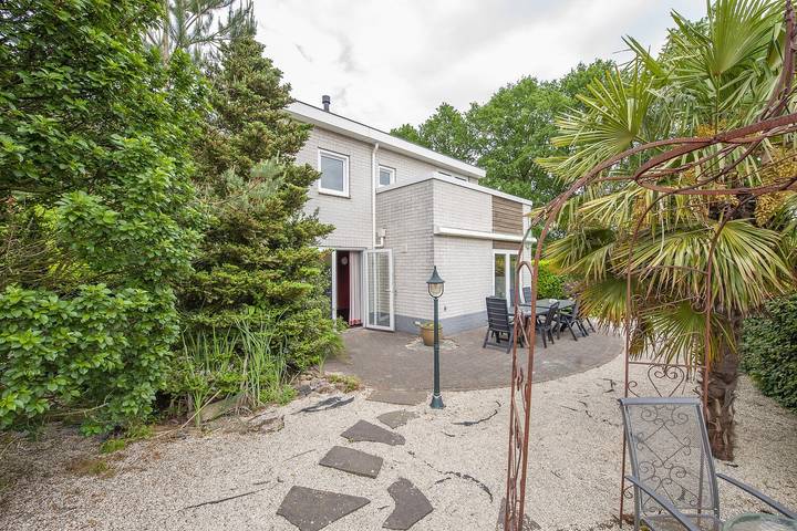 Villa voor 10 personen, with Balkon/Terras and Terras as well as Tuin and Kinderzwembad in Arcen