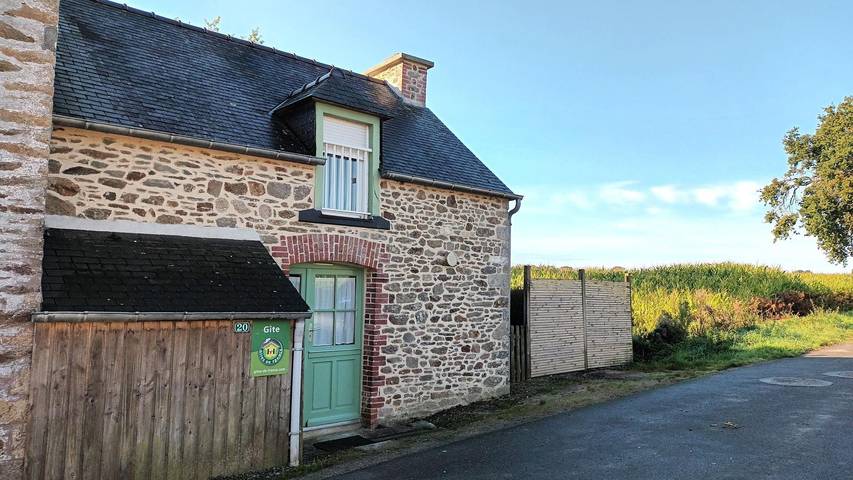 Gîte pour 2 personnes, avec terrasse à Pleslin-Trigavou - 2