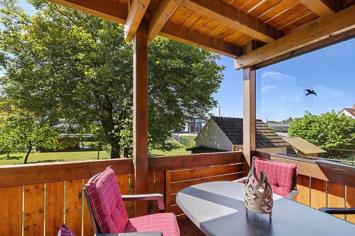 Hel lejlighed, Apartment 'Ferienwohnung Eleonore' with Shared Terrace, Shared Garden and Wi-Fi in Meßstetten, Neckar-Alb