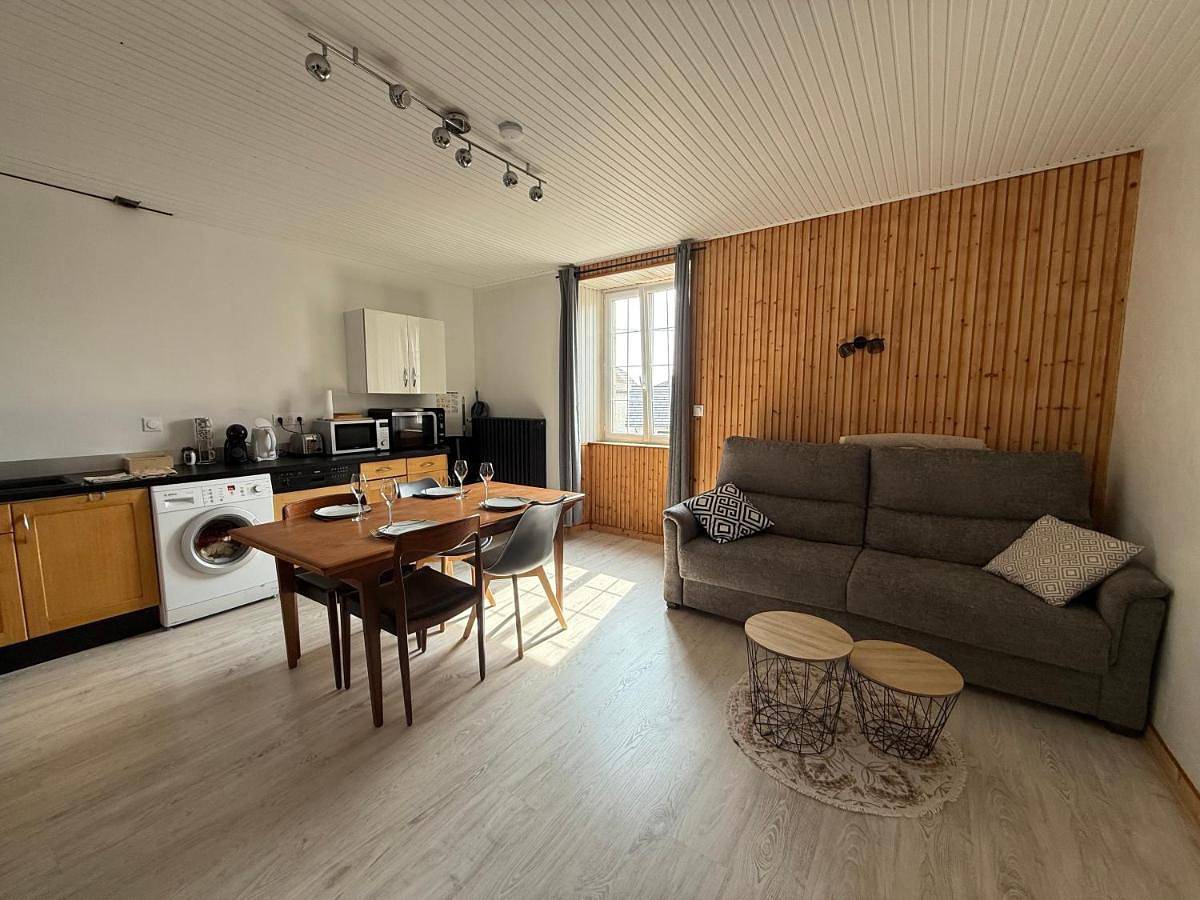 Appartement entier, Appartement spacieux in Frasne, Jura Francais
