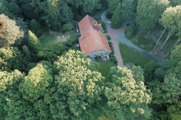 Ferienhaus für 21 Personen, mit Garten, mit Haustier in Friedeburg