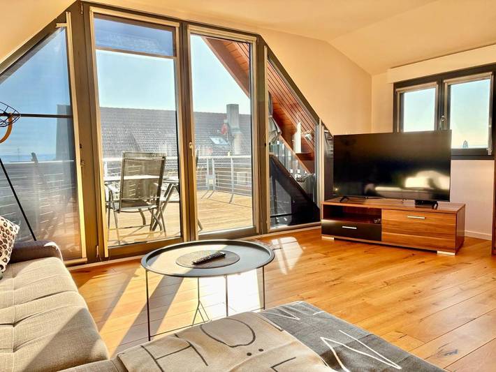 Ferienwohnung für 4 Personen, mit Balkon und Terrasse sowie Seeblick und Ausblick in Hagnau am Bodensee - 2