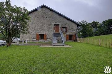 Gîte pour 20 personnes, avec jardin, animaux acceptés à Évosges