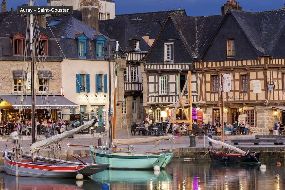 Apartamento entero, Coup de Coeur-Trés bel Appartement avec Terrasse sur le Port de St Goustan-Auray in Auray, Côte des Mégalithes