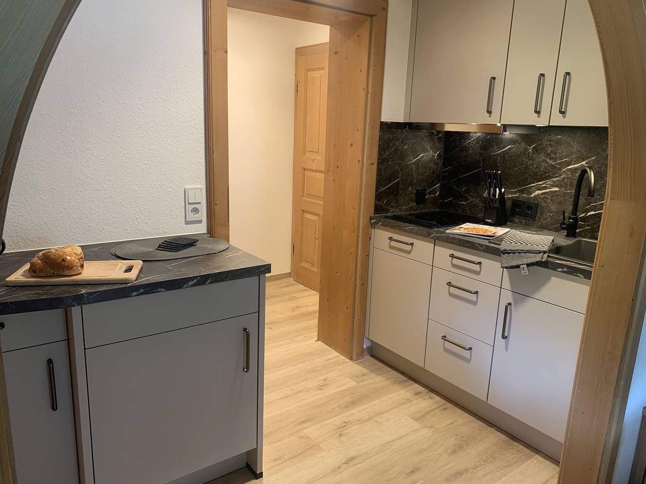 Ganze Ferienwohnung, Apartment - Wohn-Schlafraum  Du/Wc  "Typ 5" in Hirschegg Kleinwalsertal, Mittelberg