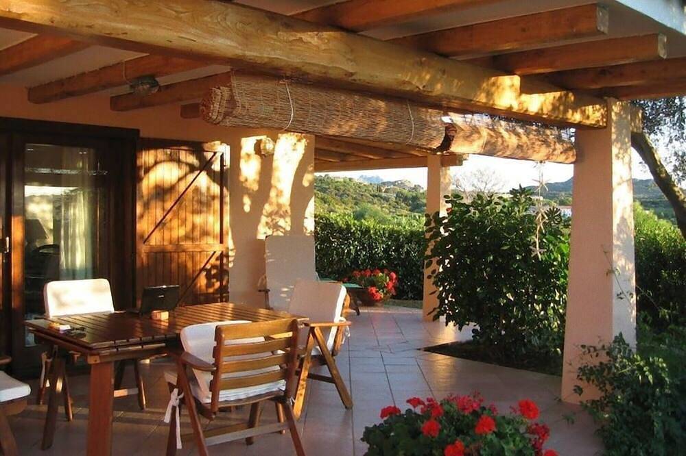 Palm Village, Villa Li Piles Bianchi à Baja Sardinia 200 mt de la mer in Baja Sardinia, Arzachena