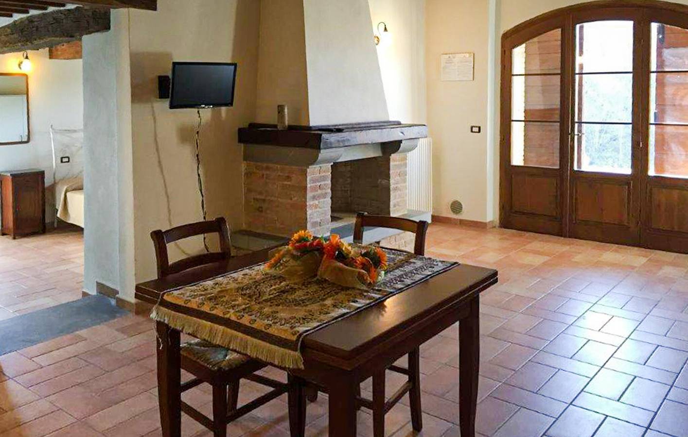 Ganze Ferienwohnung, Ferienwohnung für 2 Personen mit Whirlpool in Sant'Angelo in Vado, Valle del Metauro