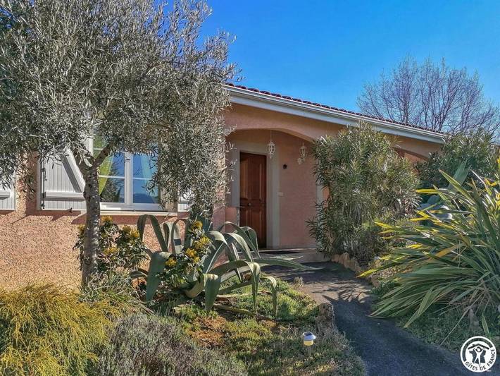 Location de vacances pour 6 personnes, avec Terrasse et Jardin à Villeneuve-de-Rivière - 2