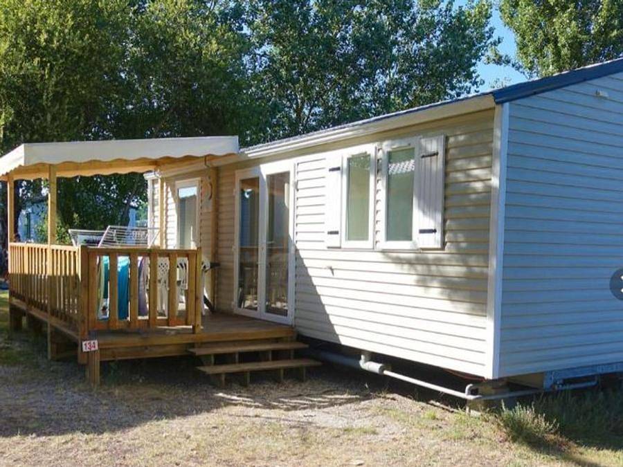 Camping Paradis les Pins - Royan - Mobilheim 4 personen - Classique 2 Zi 4p überdachte Terrasse in Saint-Palais-sur-Mer, Côte de Beauté