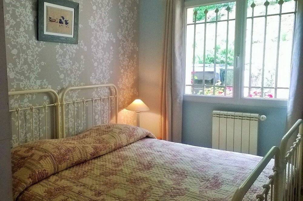 Your apartment in an exceptional villa in Frejus, Massif de l'Esterel