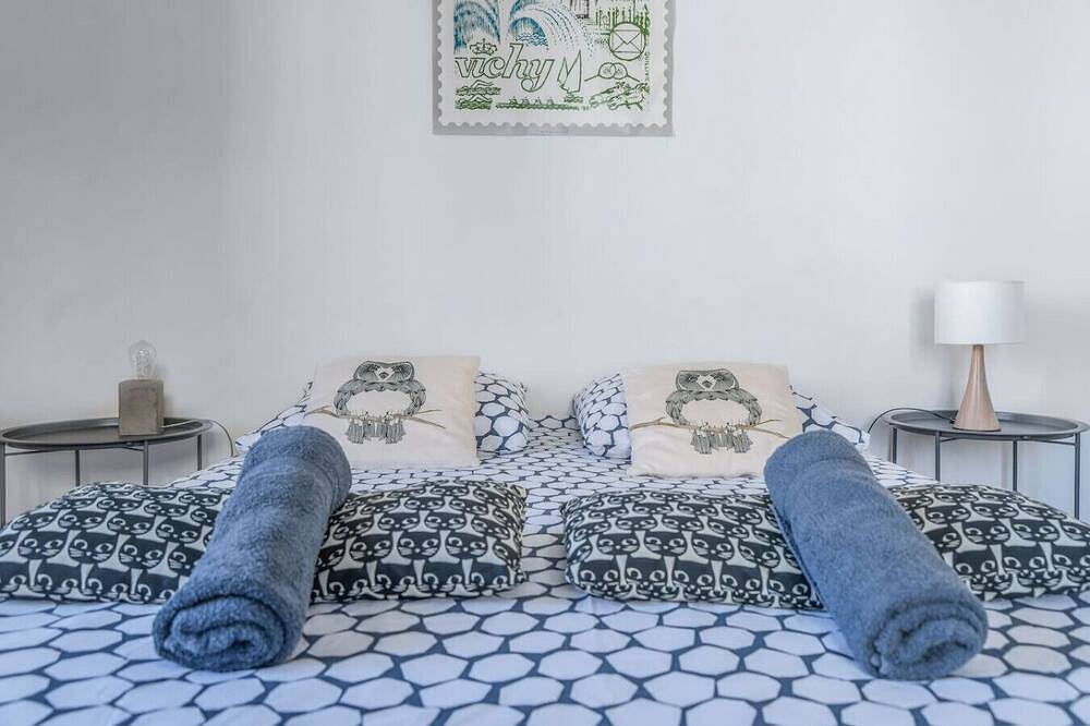 Ganze Wohnung, Bright and quiet apartment, free parking in Vichy, Vichy und Umgebung