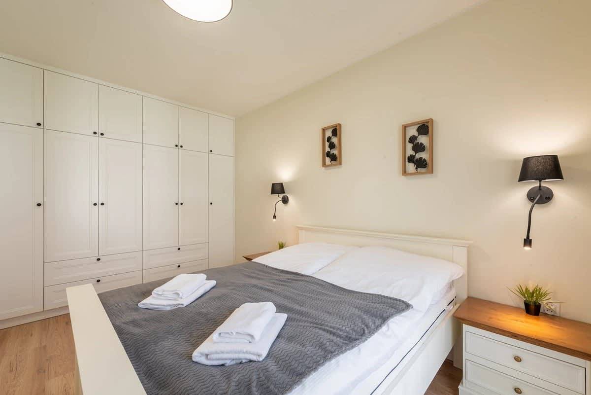Ganze Wohnung, Cozy Apartment Near the Beach | Parking | Balcony in Pogorzelica, Powiat gryficki