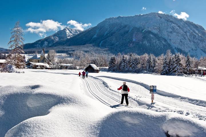 Ganze Ferienwohnung, Am Badezentrum - Ferienwohnungen - Ferienwohnung 3 Unternberg 45qm, Westbalkon, Küchenzeile, TV, WLAN, 2 Pers. in Ruhpolding, Bayerische Alpen