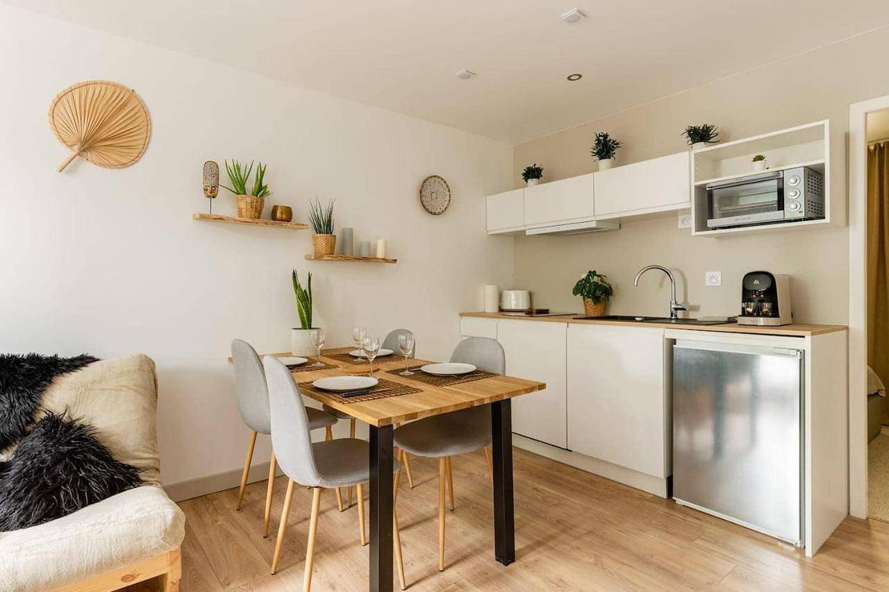 Appartement entier, One-Bedroom Apartment in Irigny, Lyon et ses environs