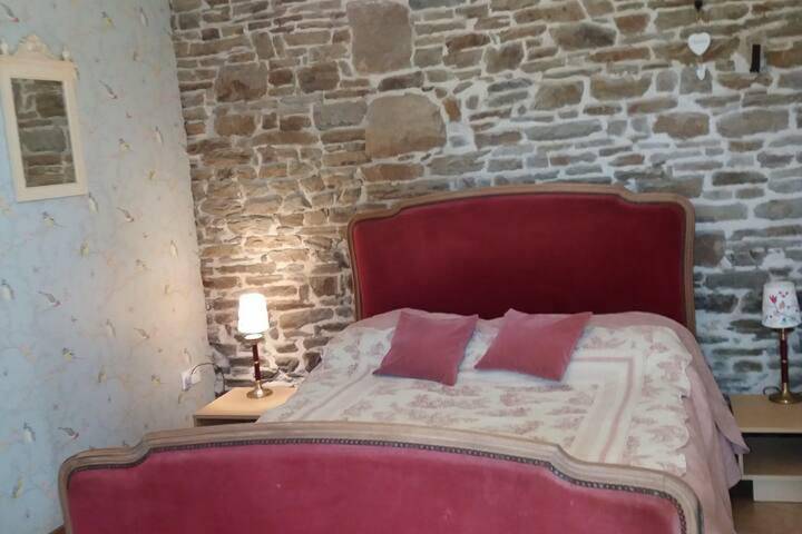 Gîte pour 4 personnes, avec terrasse et jardin, animaux acceptés dans Mortain-Bocage - 4