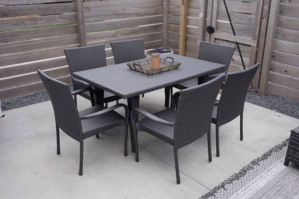 Stylish Downtown Solar Home w/ Hot Tub & Billiards in Seneca Lake