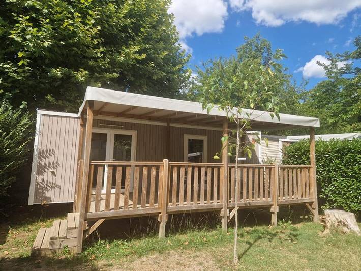 Location de vacances pour 4 personnes, avec piscine et jardin à Saint-Antoine-de-Breuilh