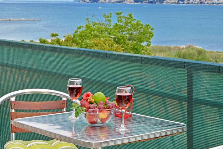 Ferienwohnung für 2 Personen, mit Balkon/Terrasse in Trogir