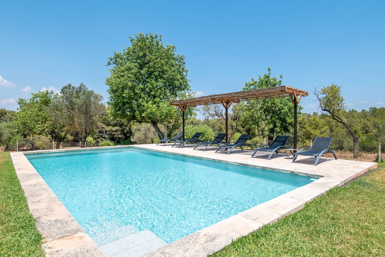 Historische Finca mit Pool, Garten, Wlan und Klimaanlage; Parkplätze vorhanden in Felanitx, Mallorca Süden