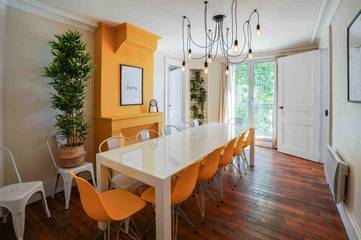 Gîte pour 17 personnes, avec vue et balcon dans Office De Tourisme De Montpellier