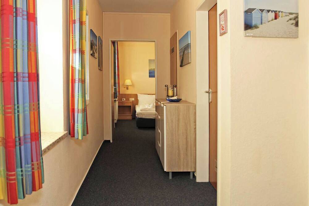 Entire apartment, Family-friendly apartment with balcony on Borkum! in Borkum