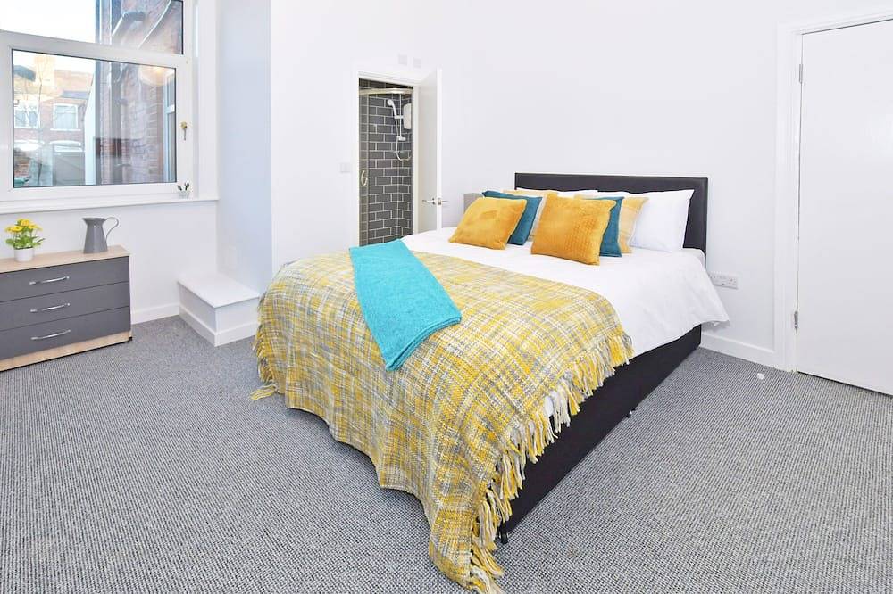 Superior-Doppelzimmer-Ensuite-With Tv in Crewe, Cheshire East